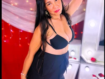 AriadnaHarper - latin foot fetish