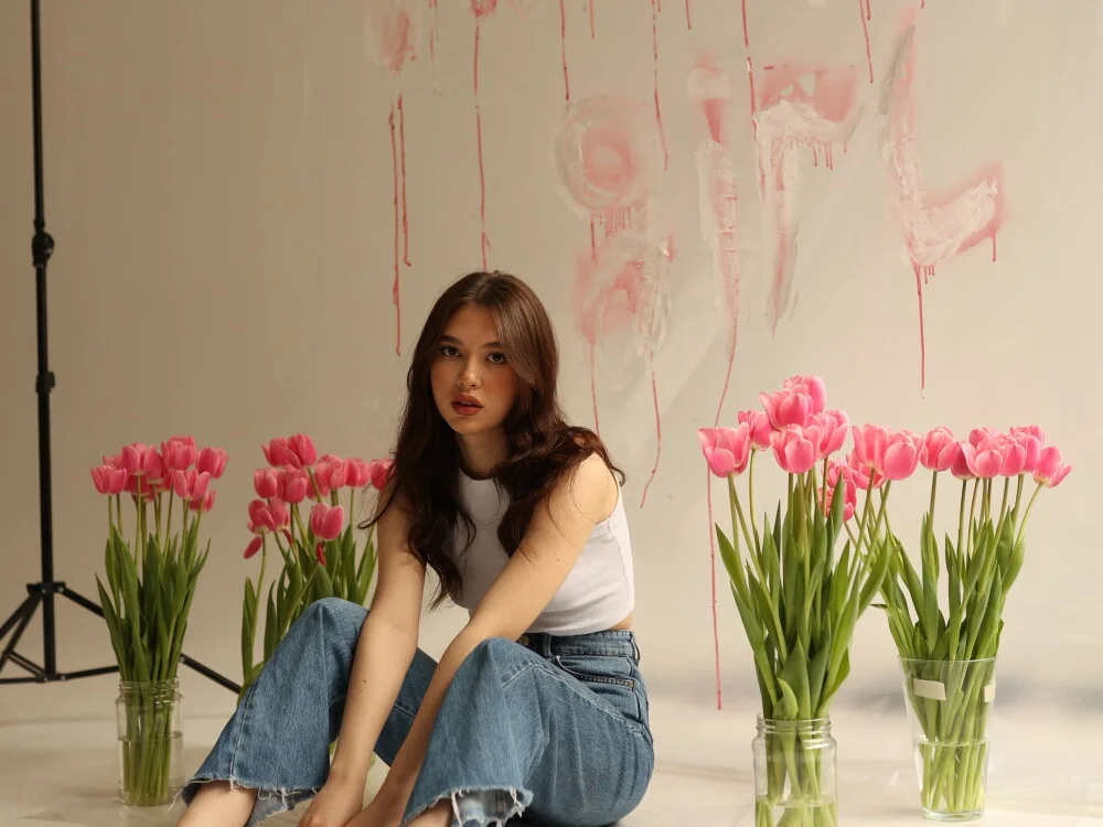 Hey_Mia offline XXX-chat