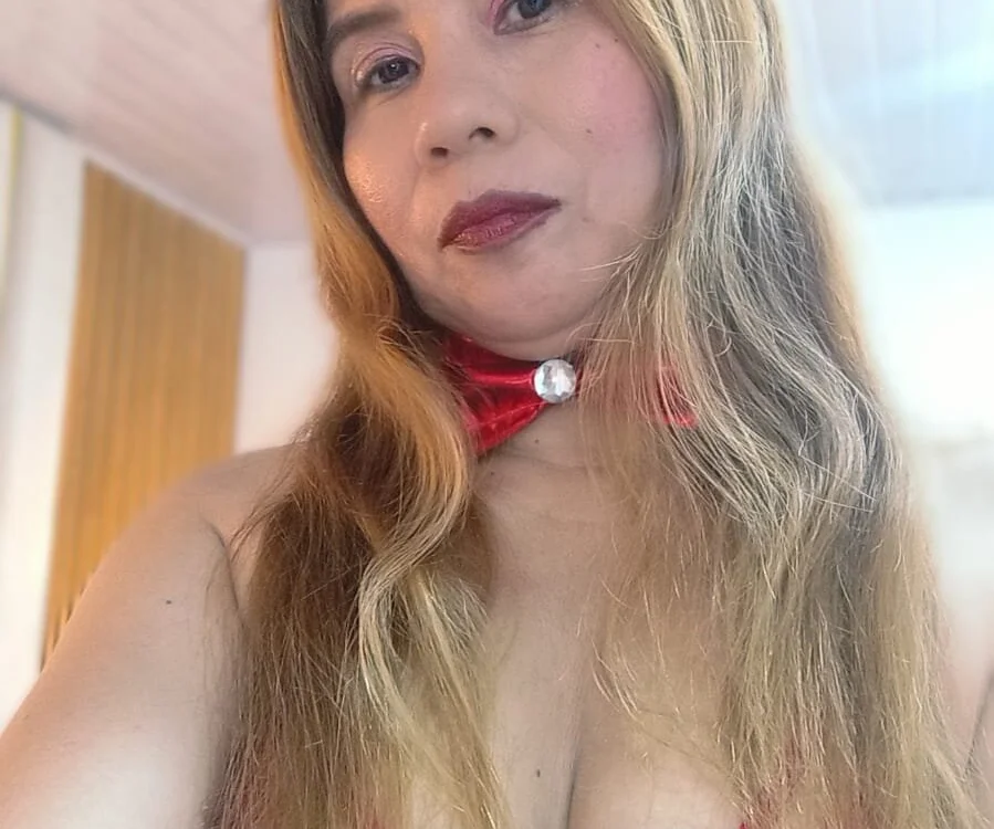 fire_mommy's Offline Chat Room