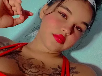 KattalellaGomez profile