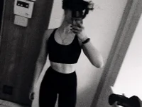 Iris_Needles live cam profile - MySuperHot