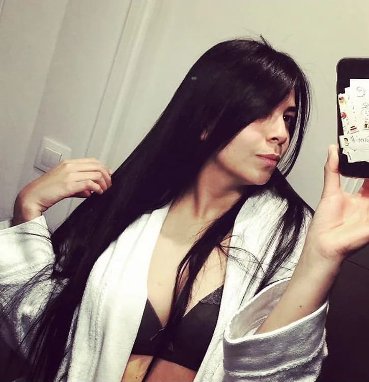 juaniparis01's Offline XXX Chat
