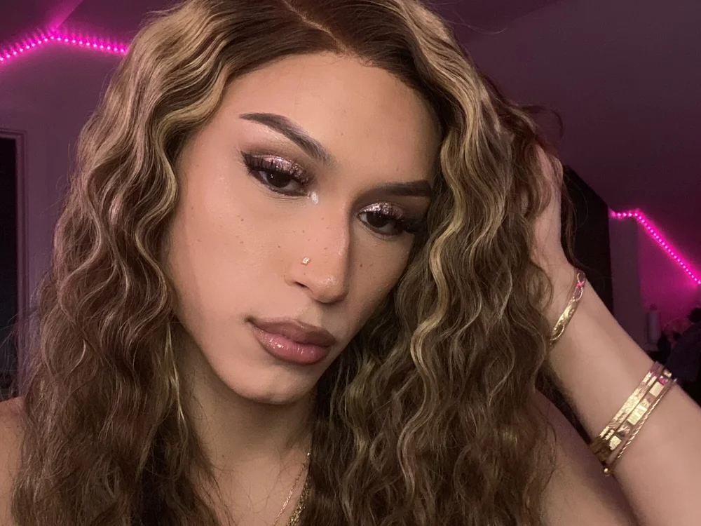 Babyfemslut's Offline Chat Room