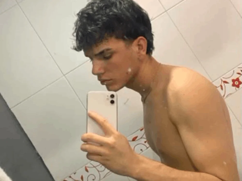 Demian_Brown_ Chat XXX offline