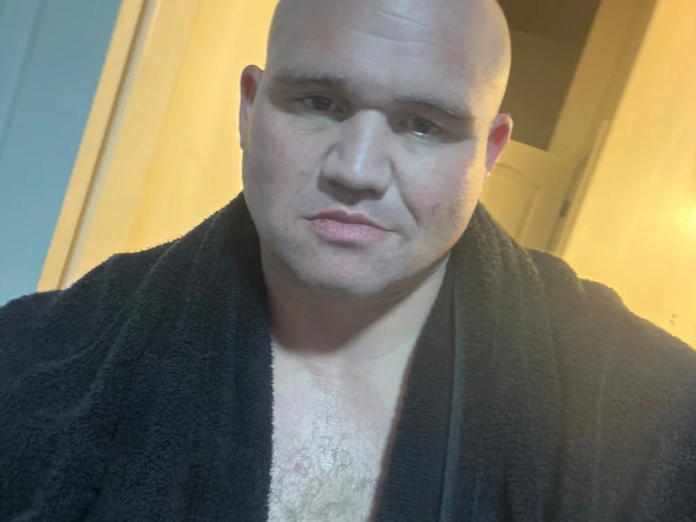Curiousguy4444 offline XXX-chatje