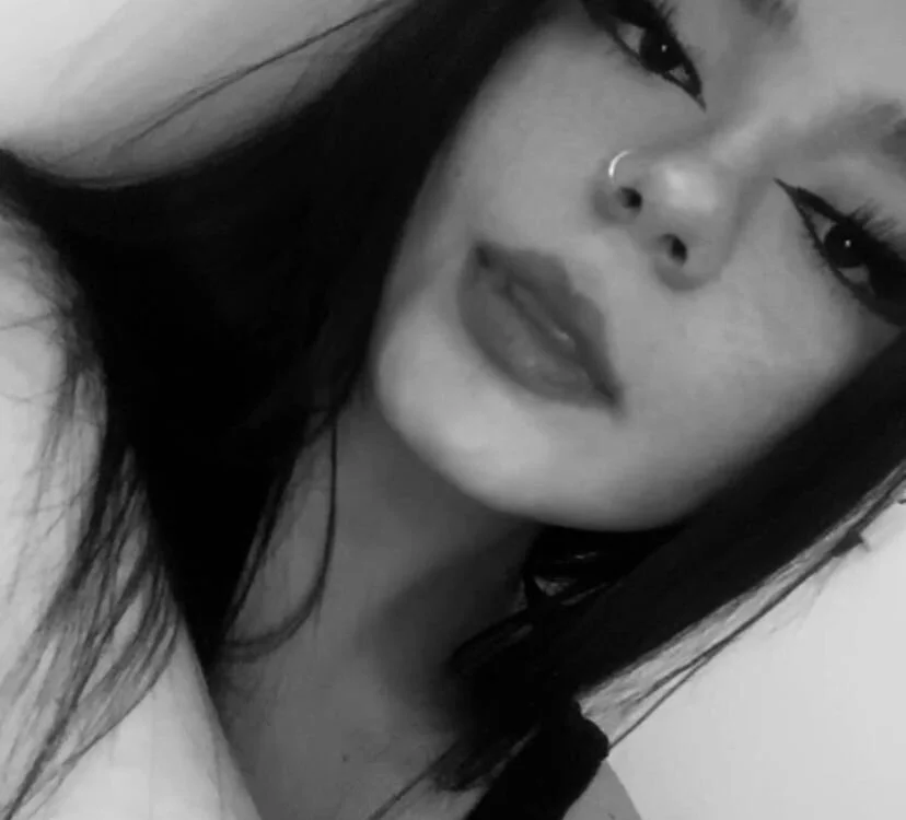 violett_cherry_'s Offline XXX Chat