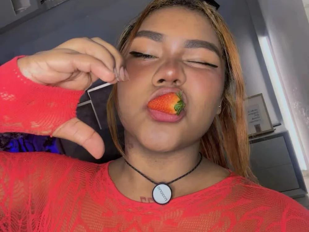 Candaceoweens' Offline XXX Chat