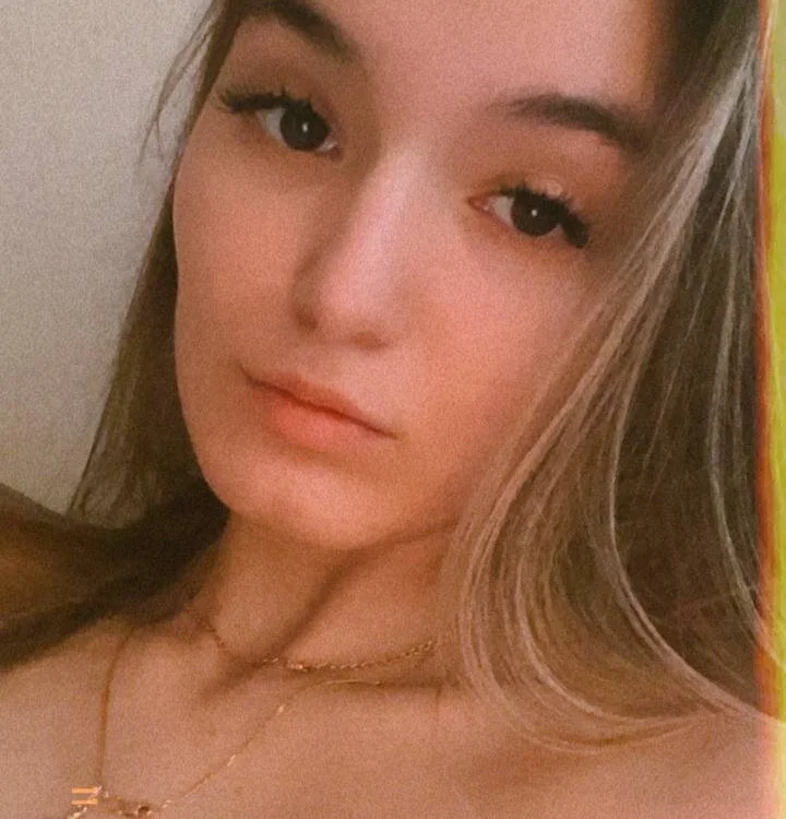 DollieDerwin's Offline XXX Chat