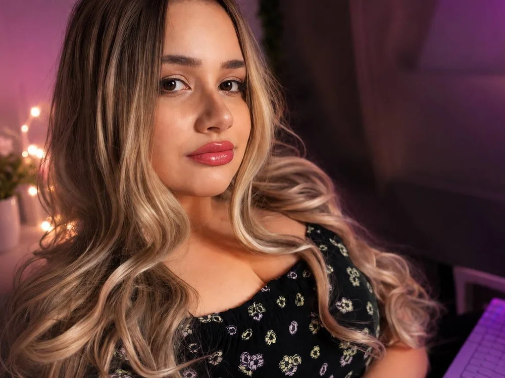Seviraa's Offline XXX Chat