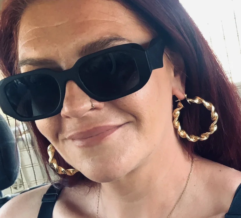 REDHOT-MIYA27 offline chatrum
