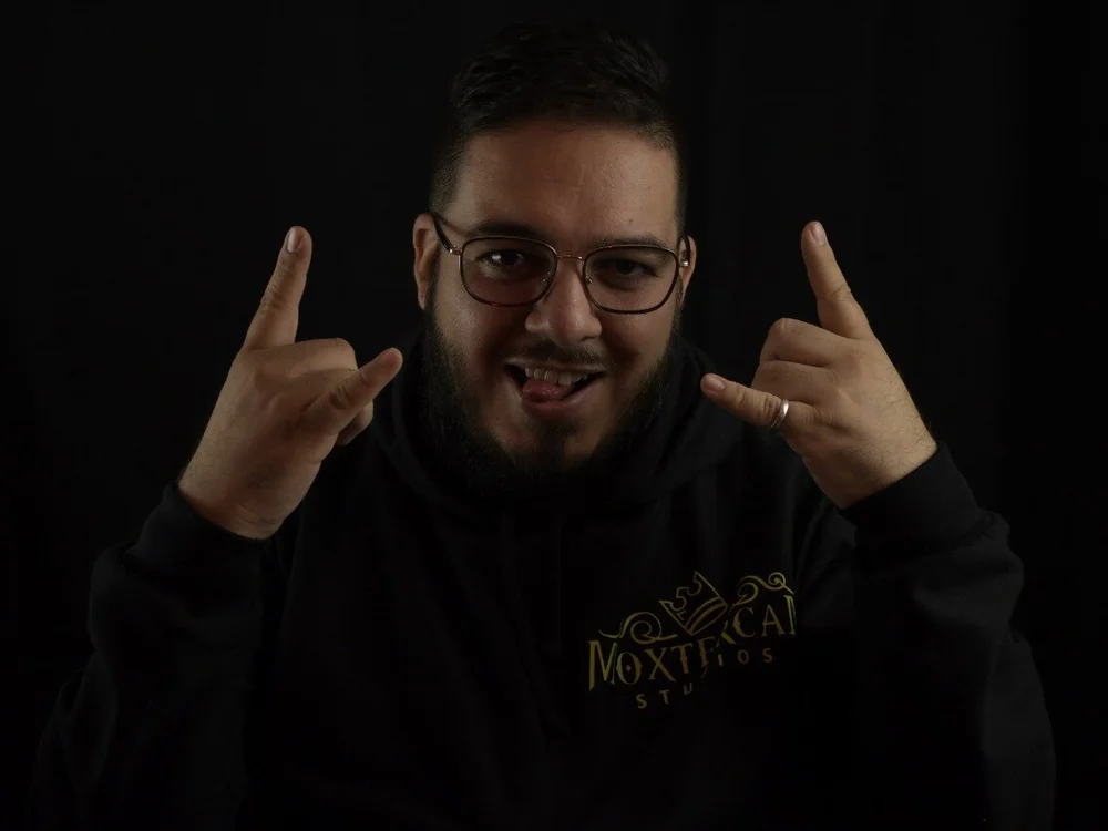 specialguests' Offline Chat Room