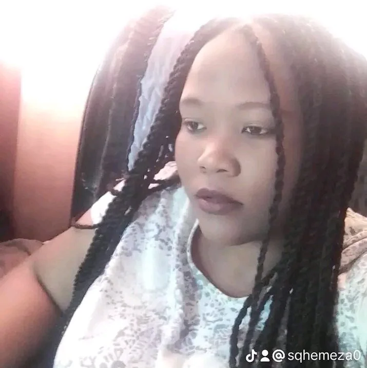 Sweetiennanas' Offline Chat Room