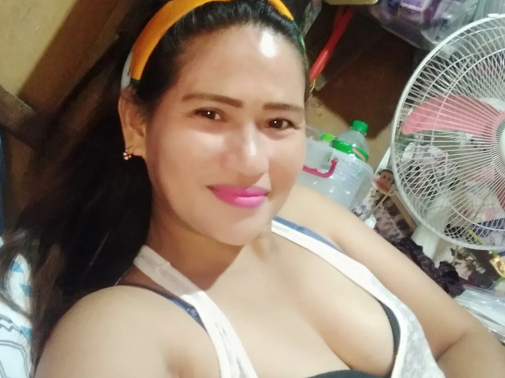 Amazing_Angel22 offline XXX-chat