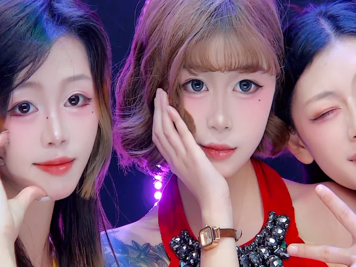 Offline XXX chat modela queen--001