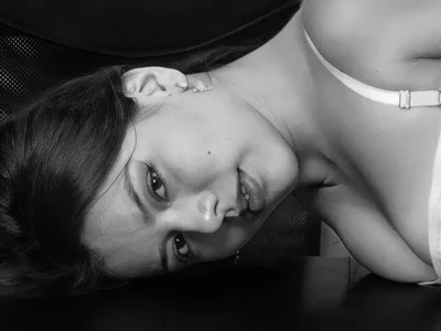Sky_valen - Girl 