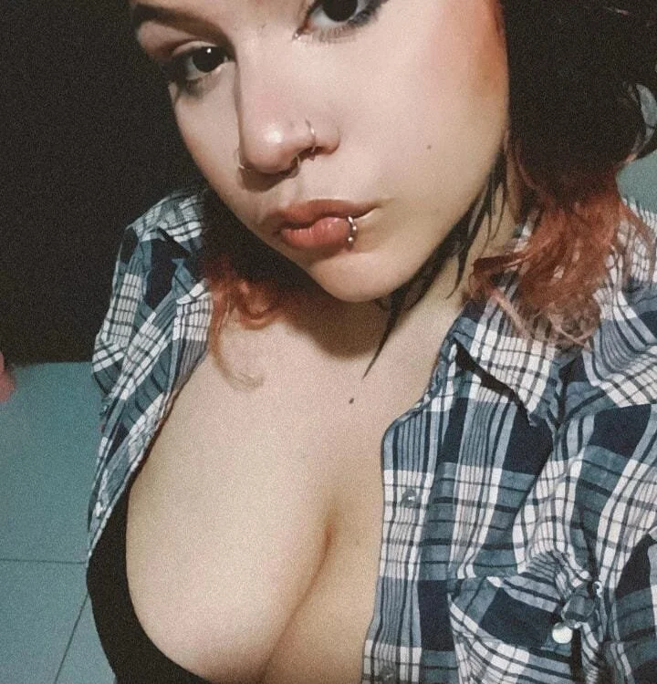 Офлайн-чат XXX yuyuli2025