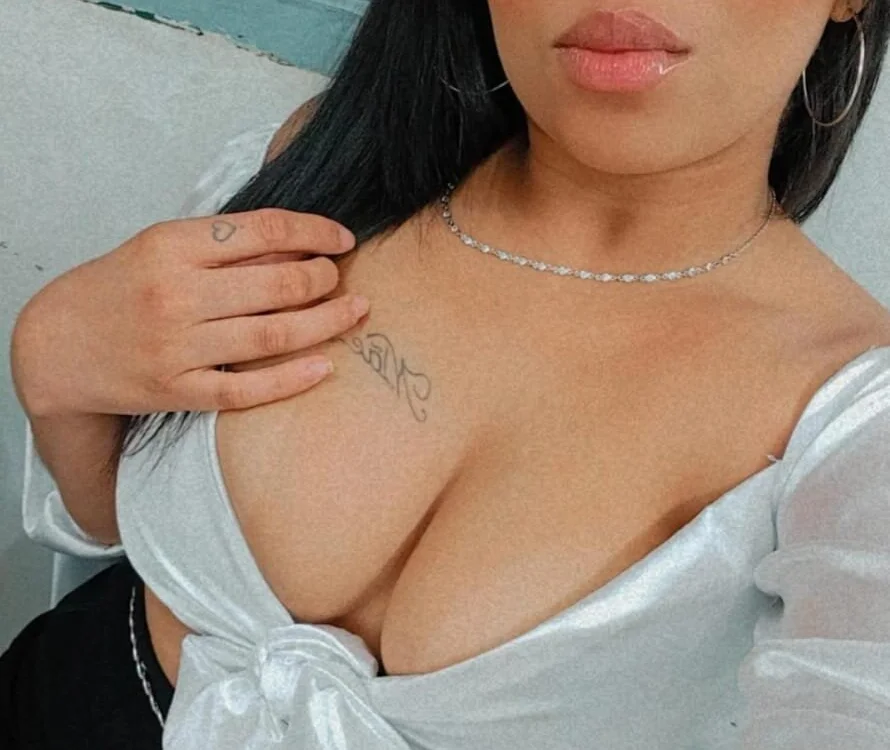 ludisafadinha's Offline XXX Chat