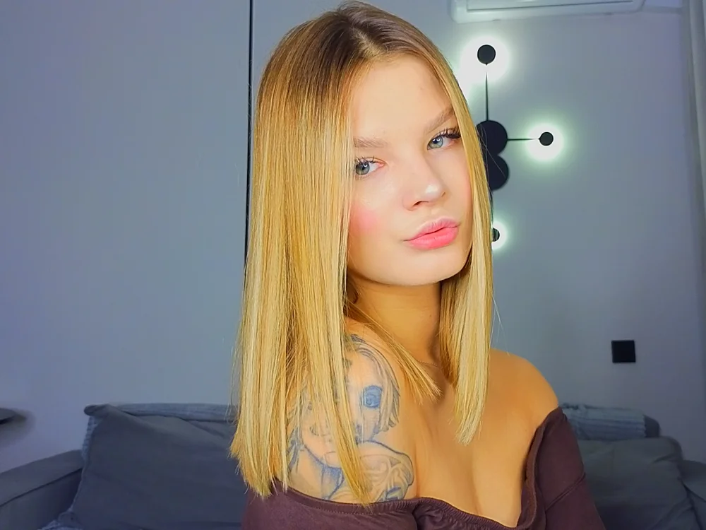 Chatroom XXX hors ligne de meowbaaby