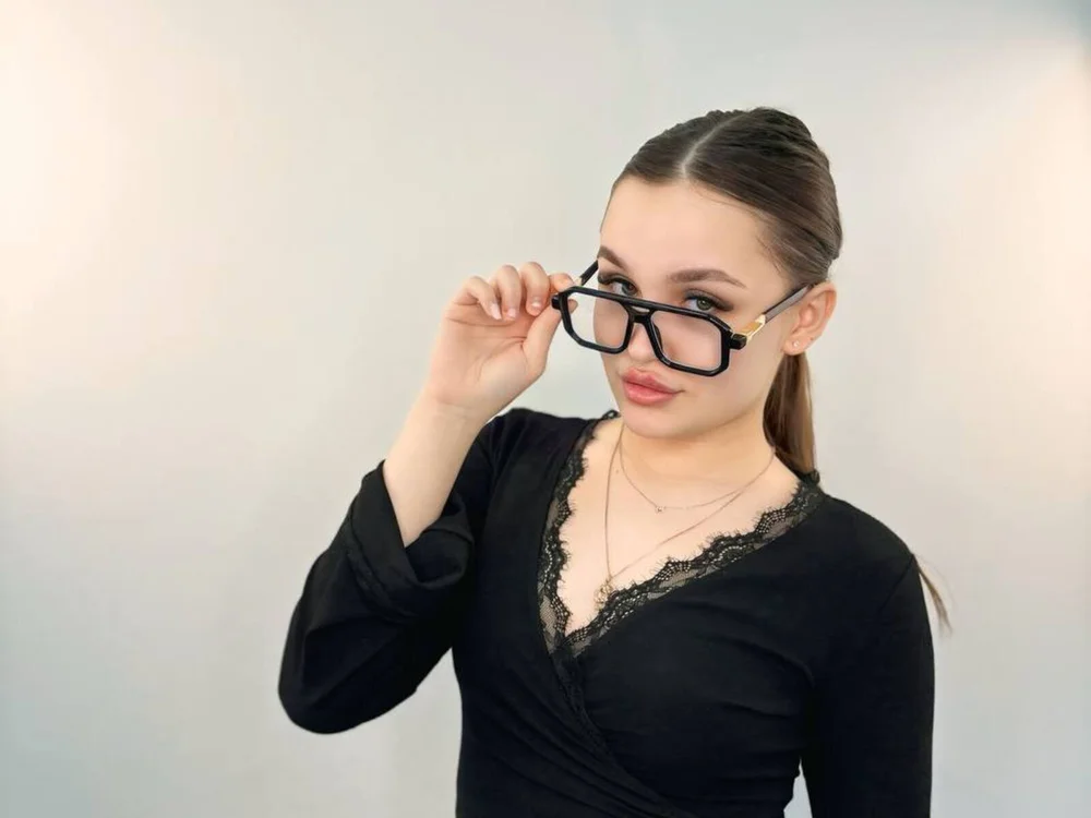 Offline chatovací místnost JenniferBigio