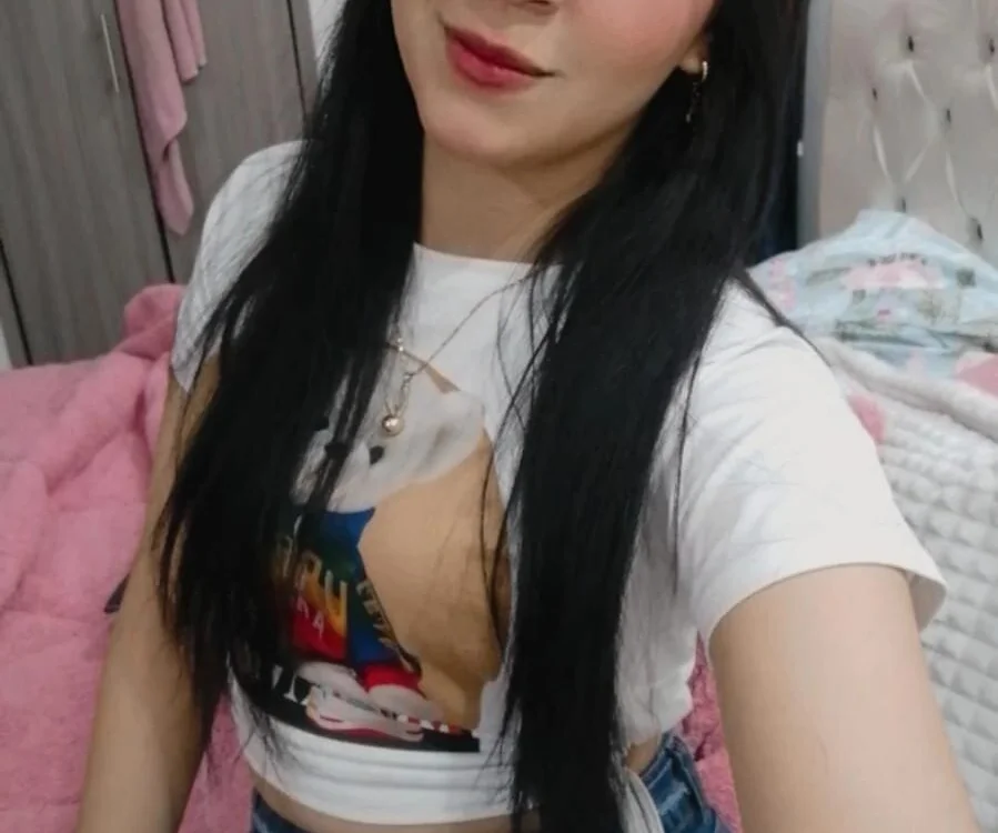 emy_brunette offline chatrum