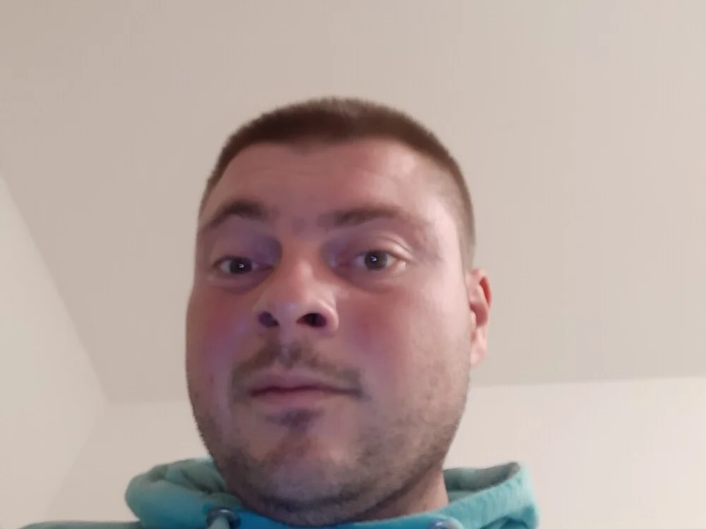 Sokszorkiverem1234's Offline XXX Chat