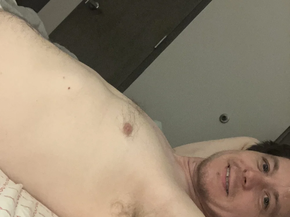 rbhelshow's Offline Chat Room
