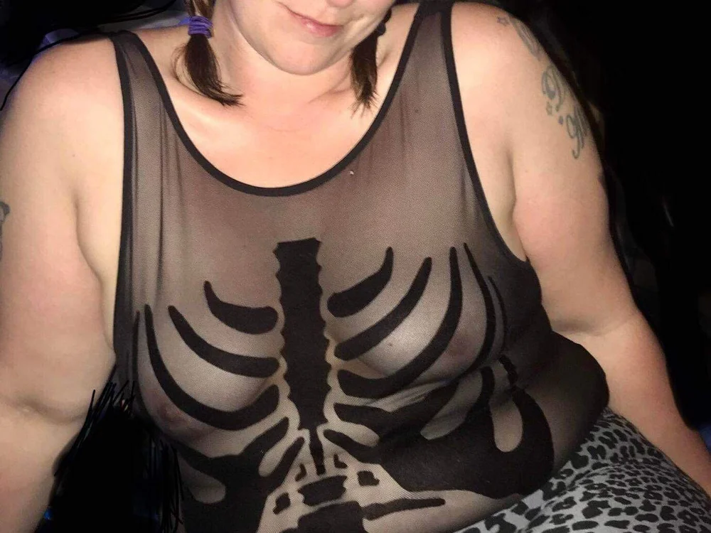 Sxybbwmom69's Offline Chat Room