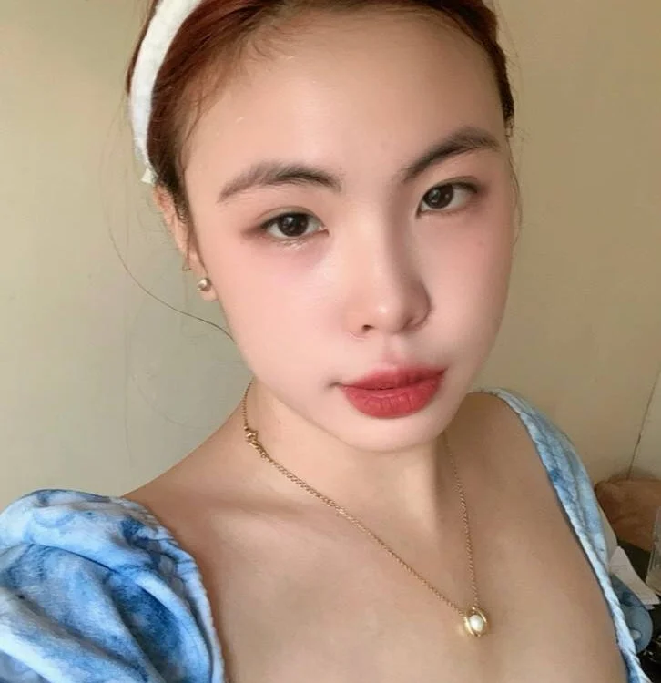 MidnightTease27's Offline XXX Chat