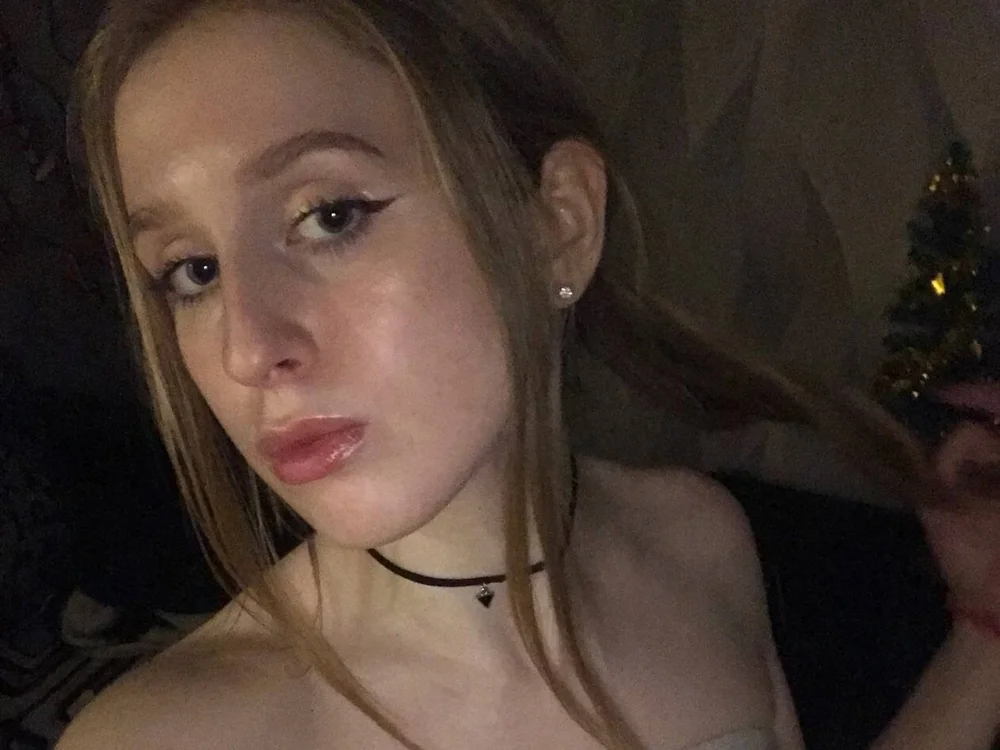 DeboraKing offline chatrum