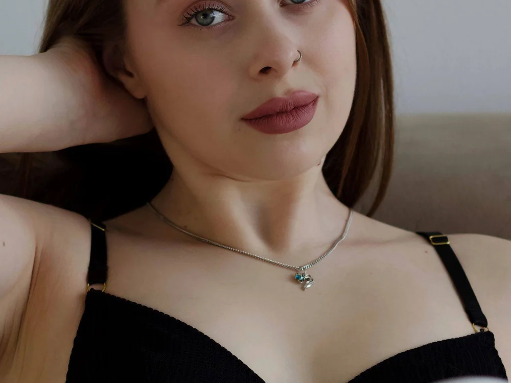 Meg_Ryann's Offline Chat Room