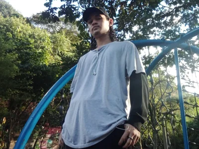 Royal_Y0ung Male Mustache Free Cam Nude