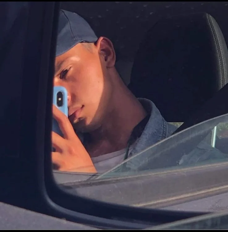 I_Gabriel offline XXX-chat