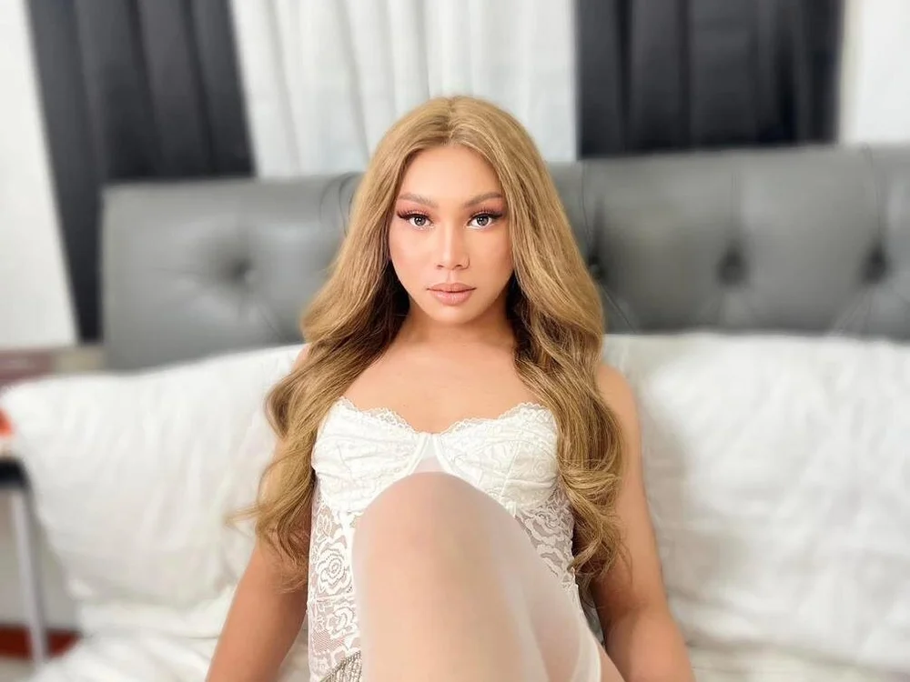 _YourBeautifulShemale_