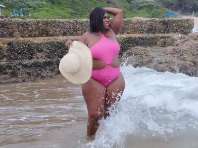 Sweet1QueenofSouth webcam livesex profile in curvy cams