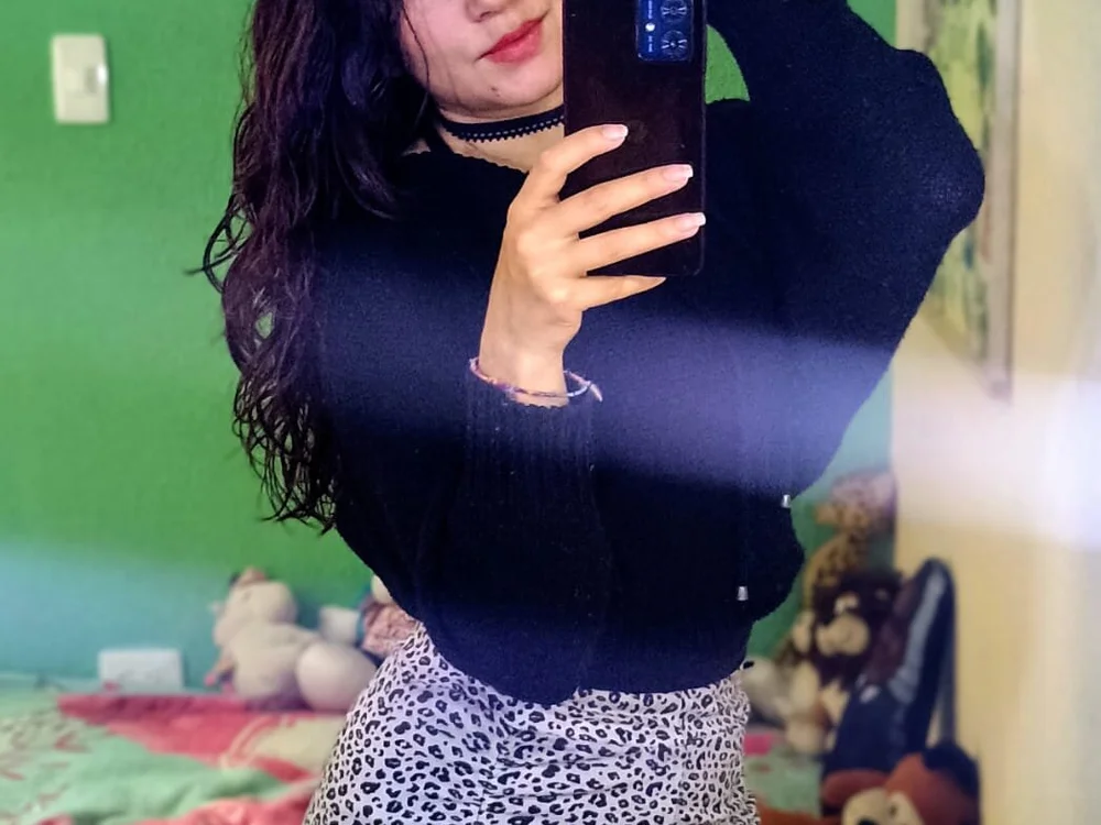 Naomi_Ginger offline XXX-chat