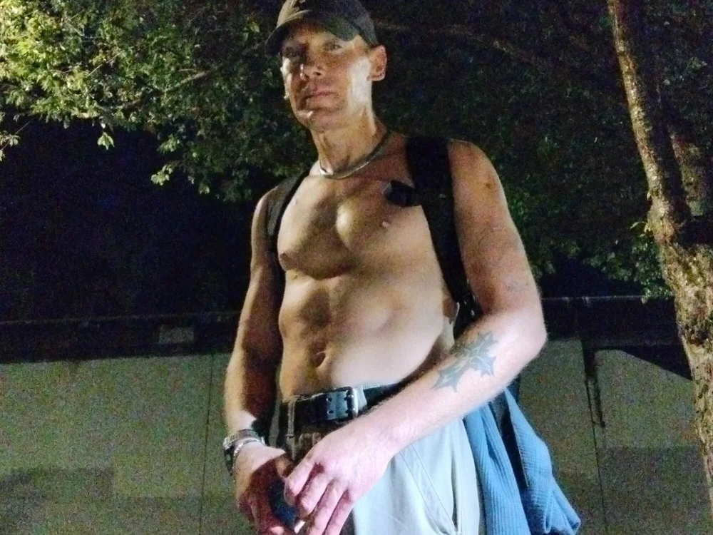 GentlemanCoWBoY82 offline chatrum