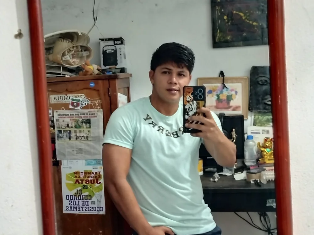 EliasMorbo69 Offline Chatraum