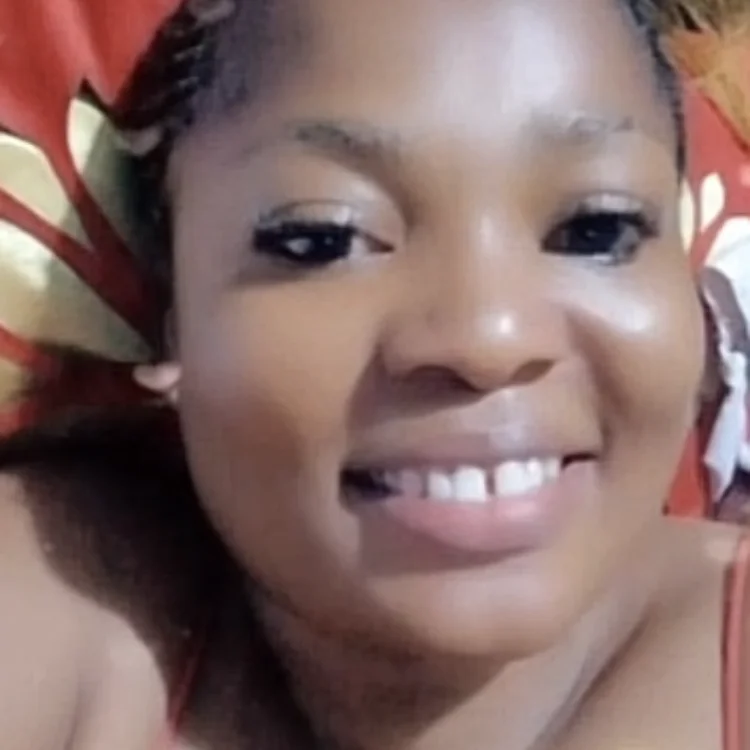 Redbonecutie69's Offline XXX Chat