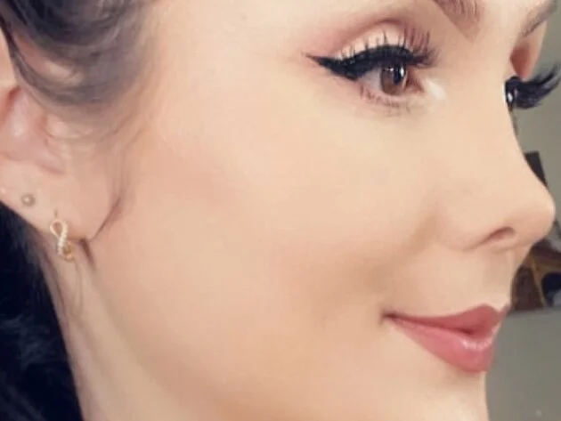 Aniiehottie: απευθείας συνομιλία ΧΧΧ