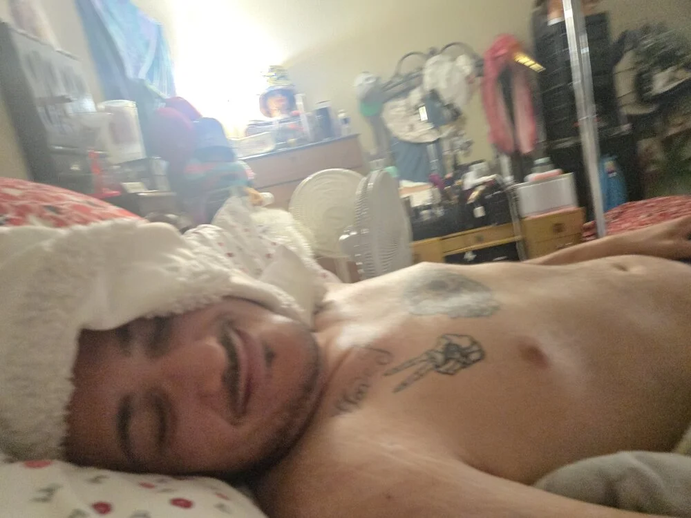 AndruFeral Chat XXX offline