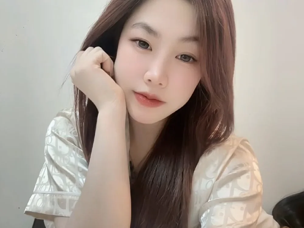 lele147258's Offline Chat Room