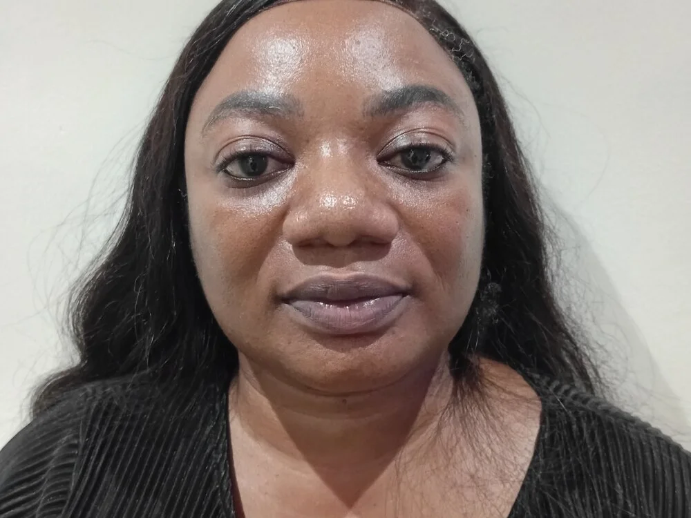 Chat +18 off-line de BustyNina41XX