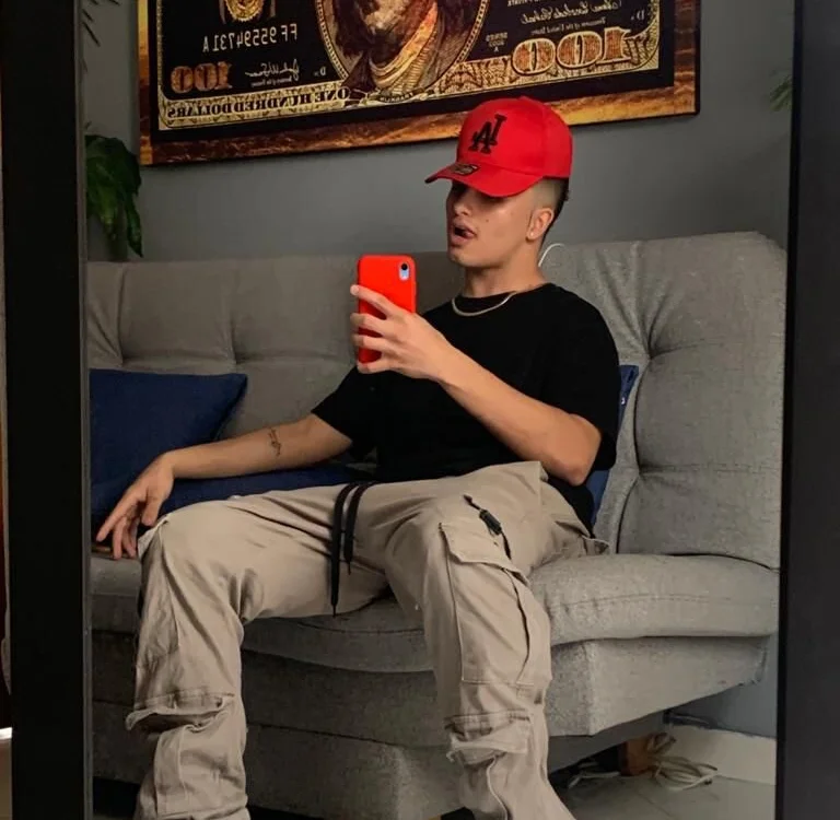 eeaa01's Offline Chat Room