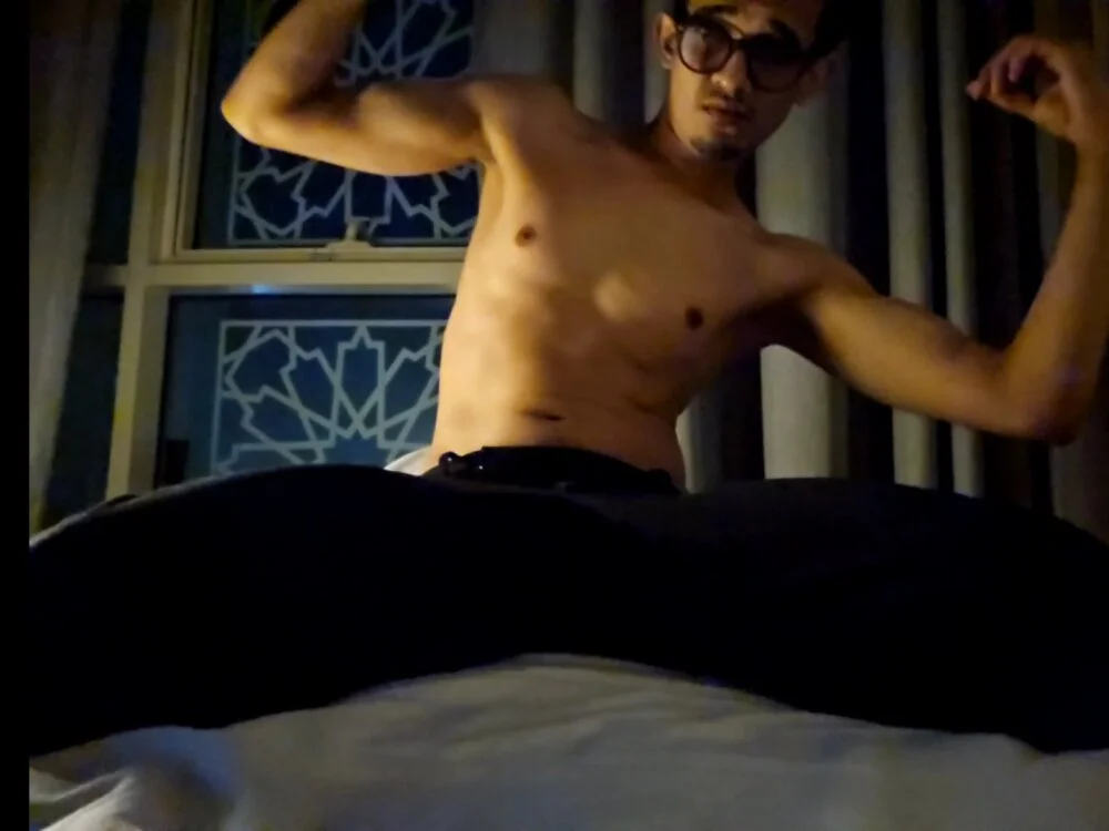 RikzAdam Offline XXX-chat