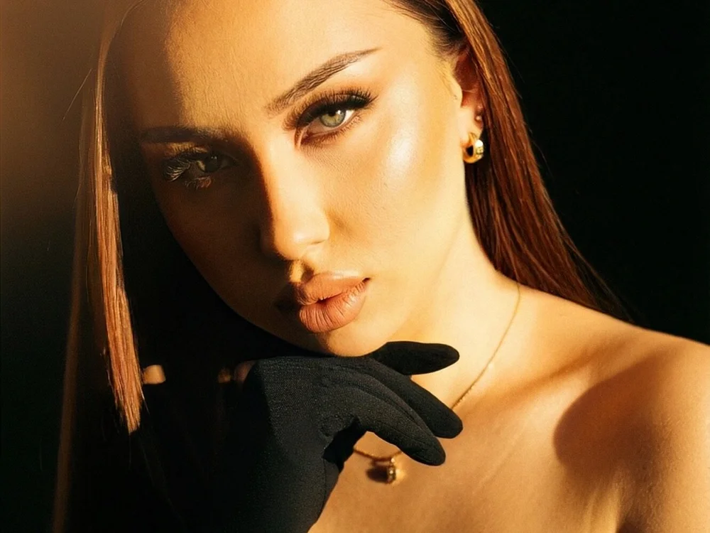 KemberlyEll Offline XXX-chat