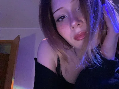 ItsNovelle - Girl 