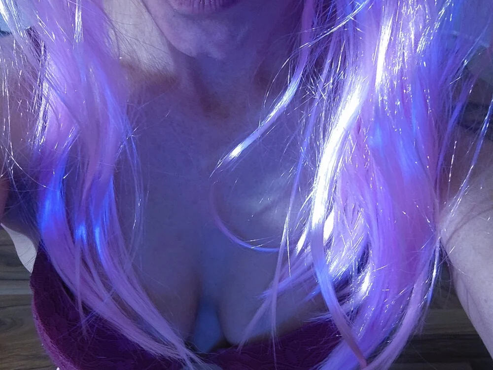 Dark_Angel_22's Offline XXX Chat