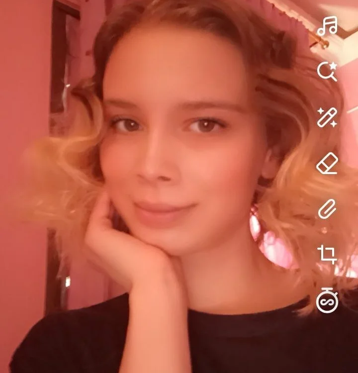 ElmerPattillo অফলাইন XXX চ্যাট