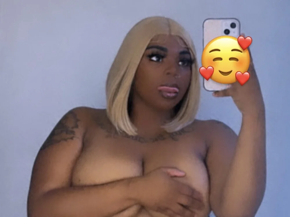 icumglitterr's Offline XXX Chat