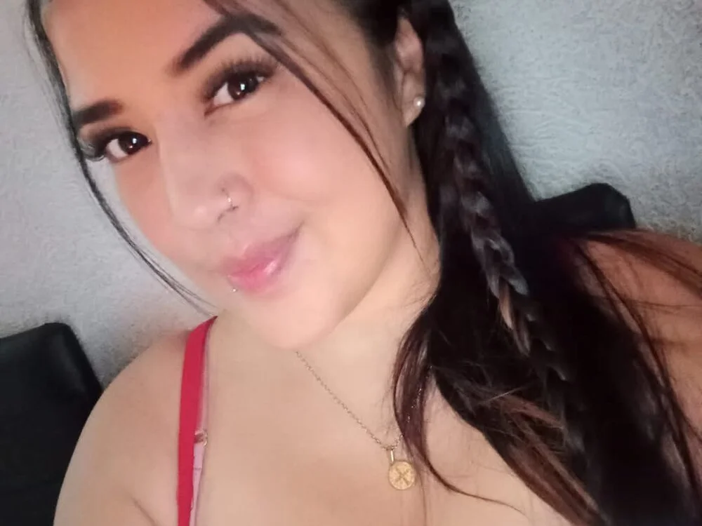 Allison_21_のオフラインXXXチャット